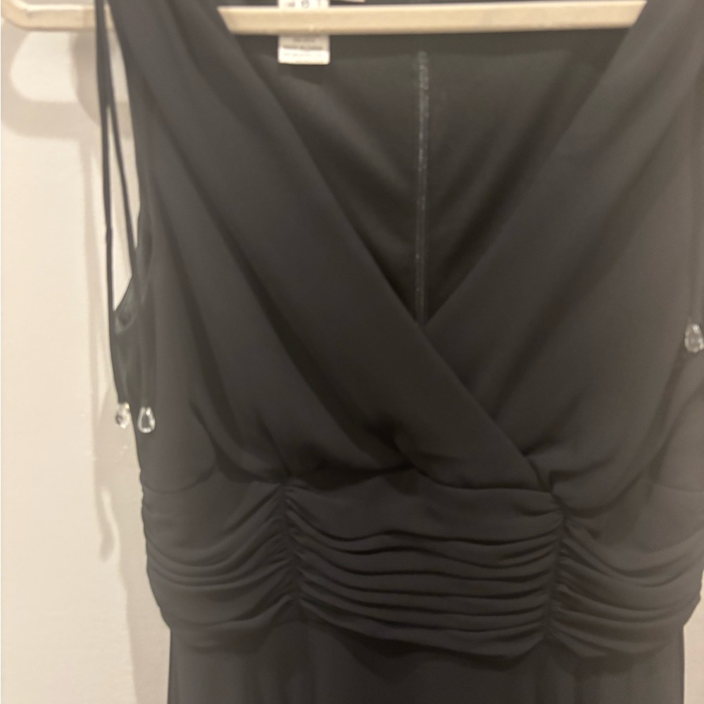 Patra Formal Black Sleeveless V Neck Evening Cocktail Dress